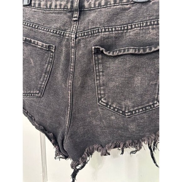 Women’s size X - large black denim shorts - Picture 7 of 8